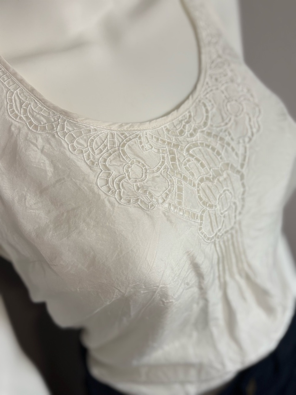 White House Black Market Cream Embroidered Camisole - Picture 2 of 5